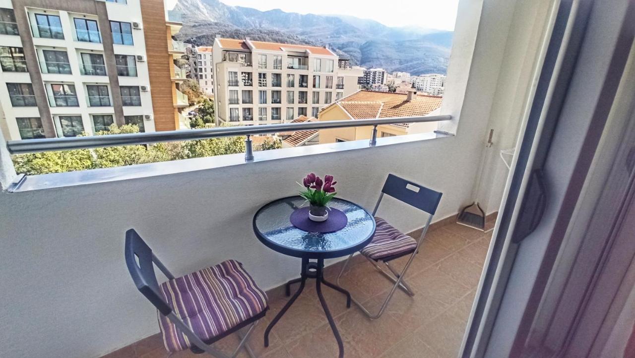 Apartments Mitende บุดวา ภายนอก รูปภาพ