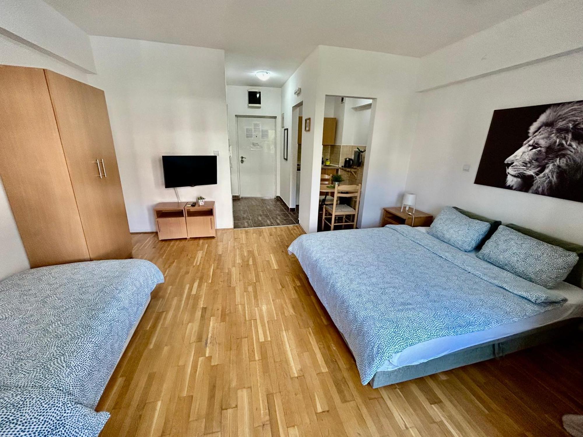 Apartments Mitende บุดวา ภายนอก รูปภาพ