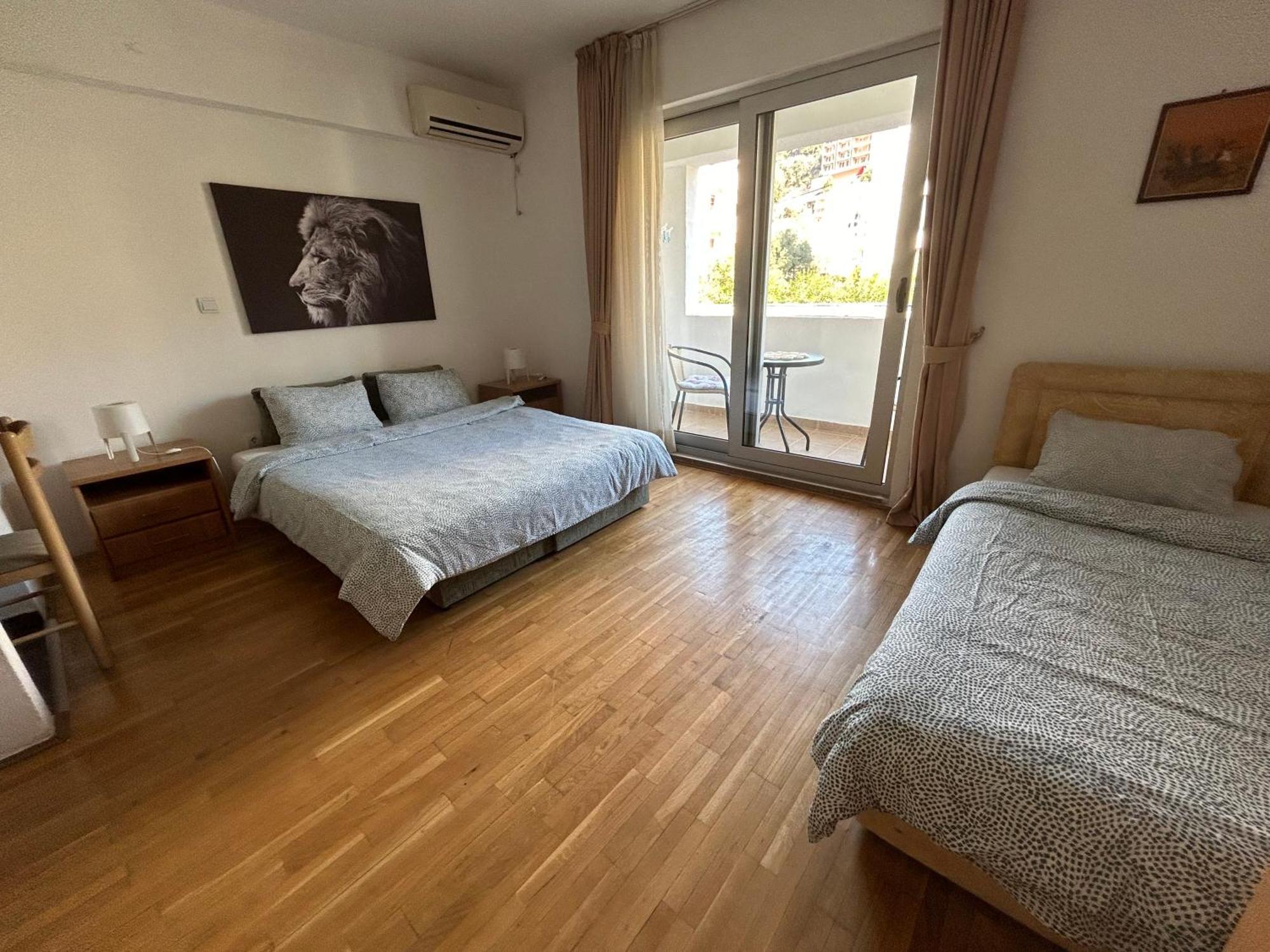 Apartments Mitende บุดวา ภายนอก รูปภาพ