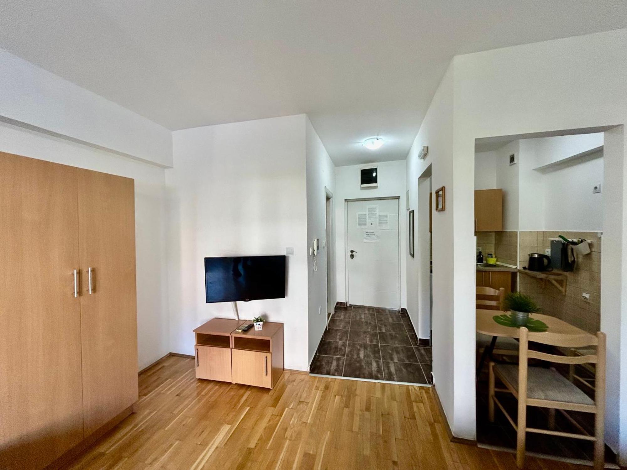 Apartments Mitende บุดวา ห้อง รูปภาพ