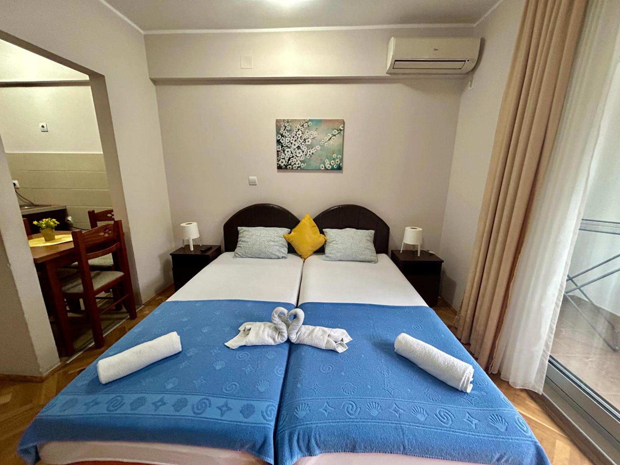 Apartments Mitende บุดวา ภายนอก รูปภาพ