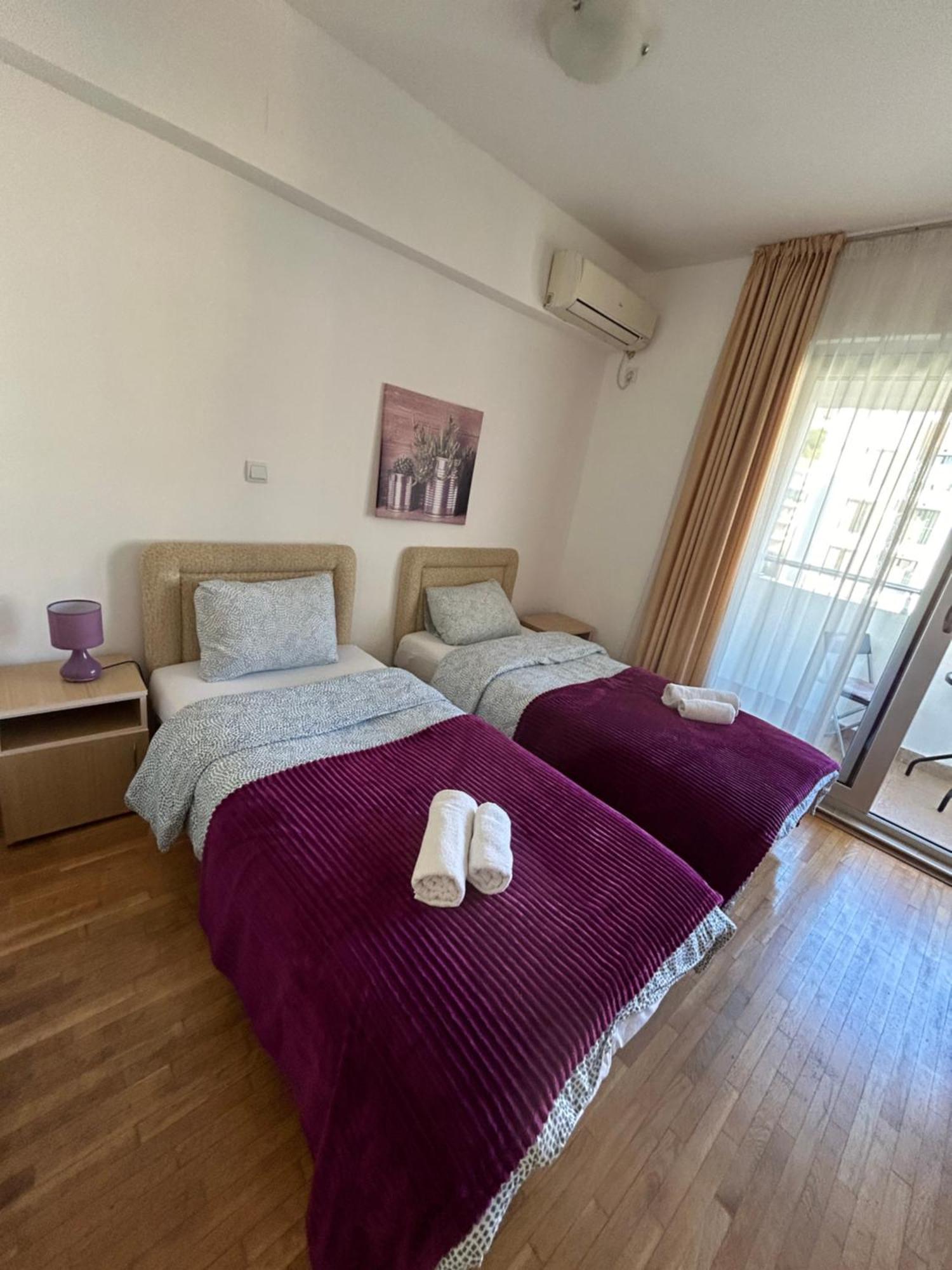 Apartments Mitende บุดวา ภายนอก รูปภาพ